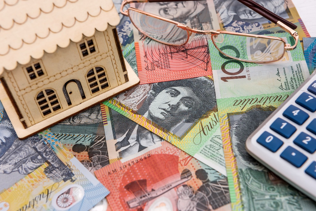 How Do Property Managers Make Their Money Residence Style